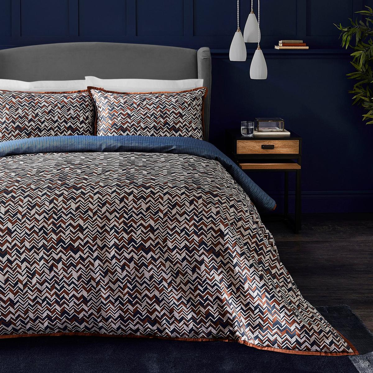 Dorma Bodhi Navy 100% Cotton Reversible Duvet Cover and Pillowcase Set Navy (Blue) – image 2