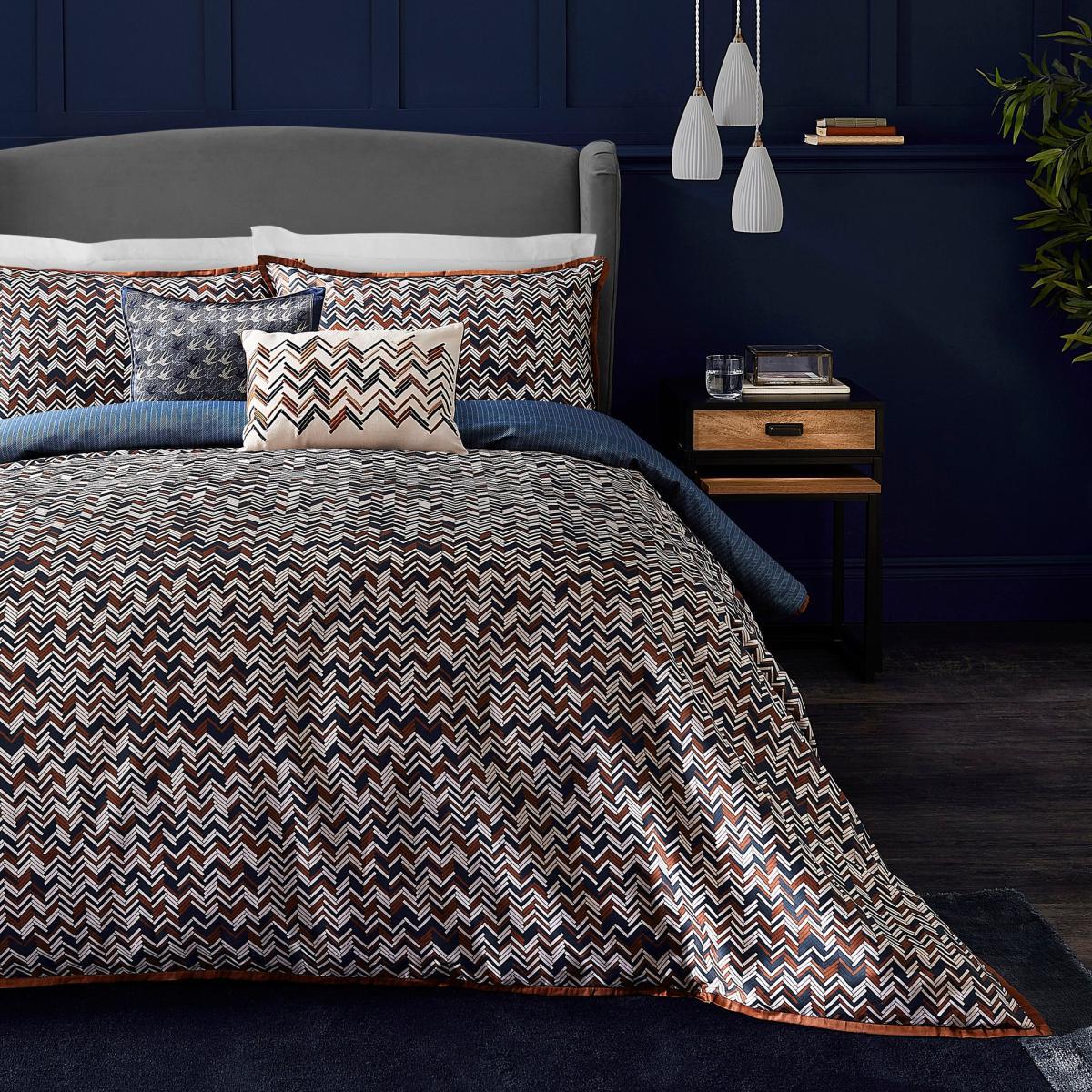 Dorma Bodhi Navy 100% Cotton Reversible Duvet Cover and Pillowcase Set Navy (Blue) – image 1