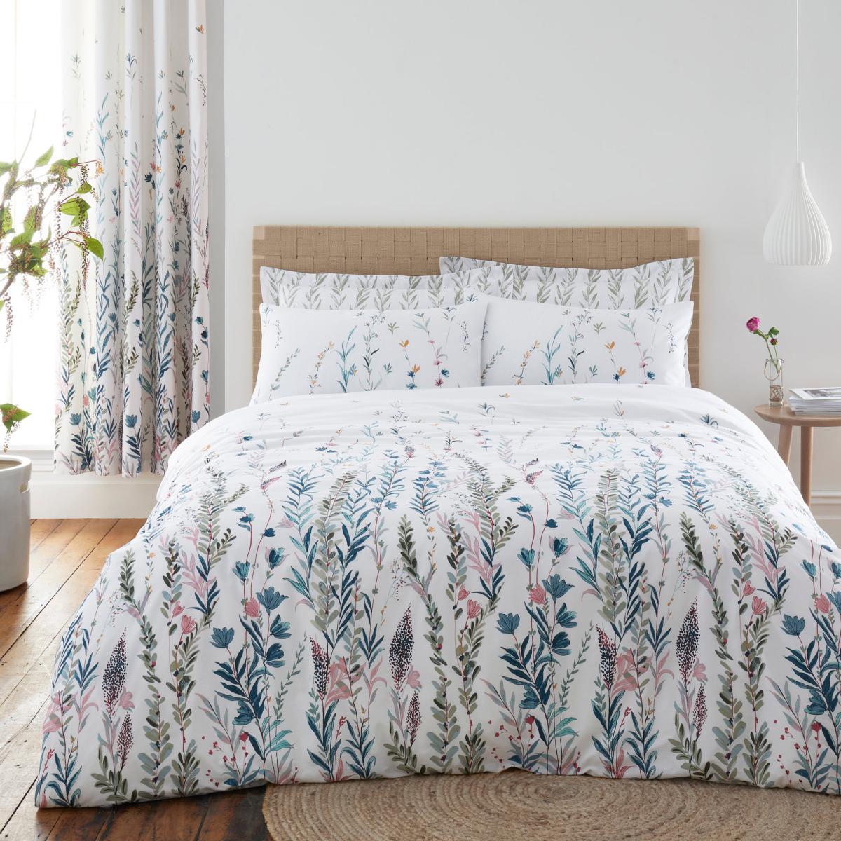 Whimsical Botanical Green 100% Cotton Reversible Duvet Cover and Pillowcase Set Light Green – image 2