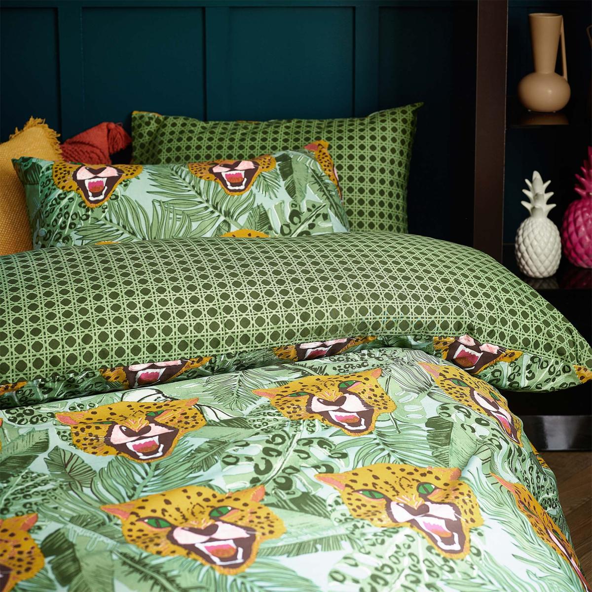 Untamed Green Reversible Duvet Cover and Pillowcase Set Green – image 3