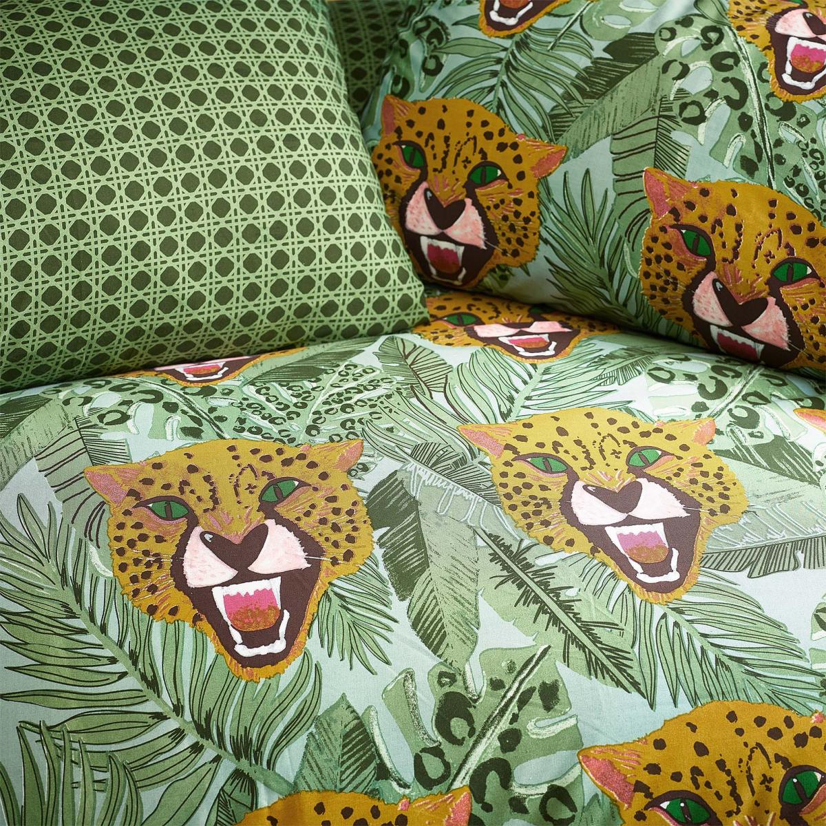 Untamed Green Reversible Duvet Cover and Pillowcase Set Green – image 4
