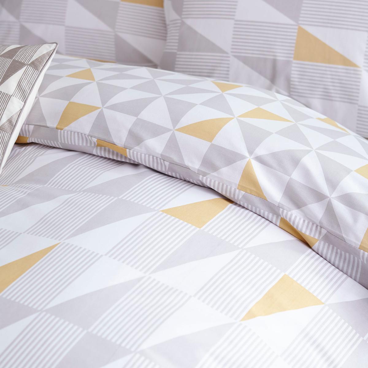 Elements Skandi Geometric Yellow Reversible Duvet Cover and Pillowcase Set Yellow, Grey and White – image 2