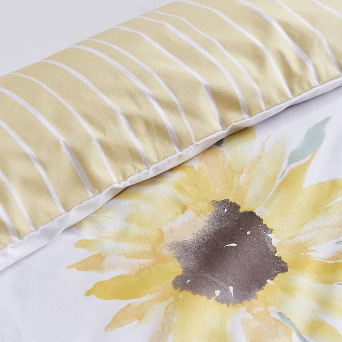 Catherine Lansfield Painted Sunflowers Duvet Cover and Pillowcase Set Yellow – image 3