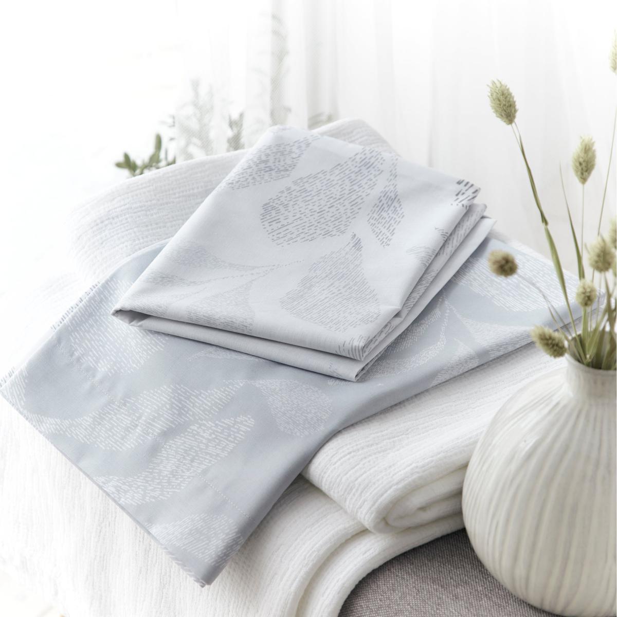 Drift Textured Leaf Silver Eco-Friendly Duvet Cover and Pillowcase Set Silver – image 4