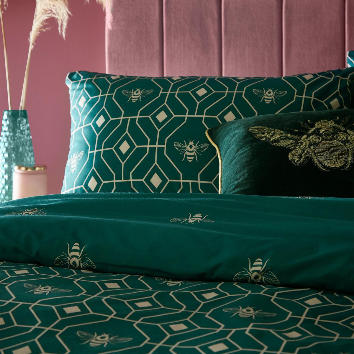 Bee Deco Emerald Duvet Cover and Pillowcase Set Emerald – image 3