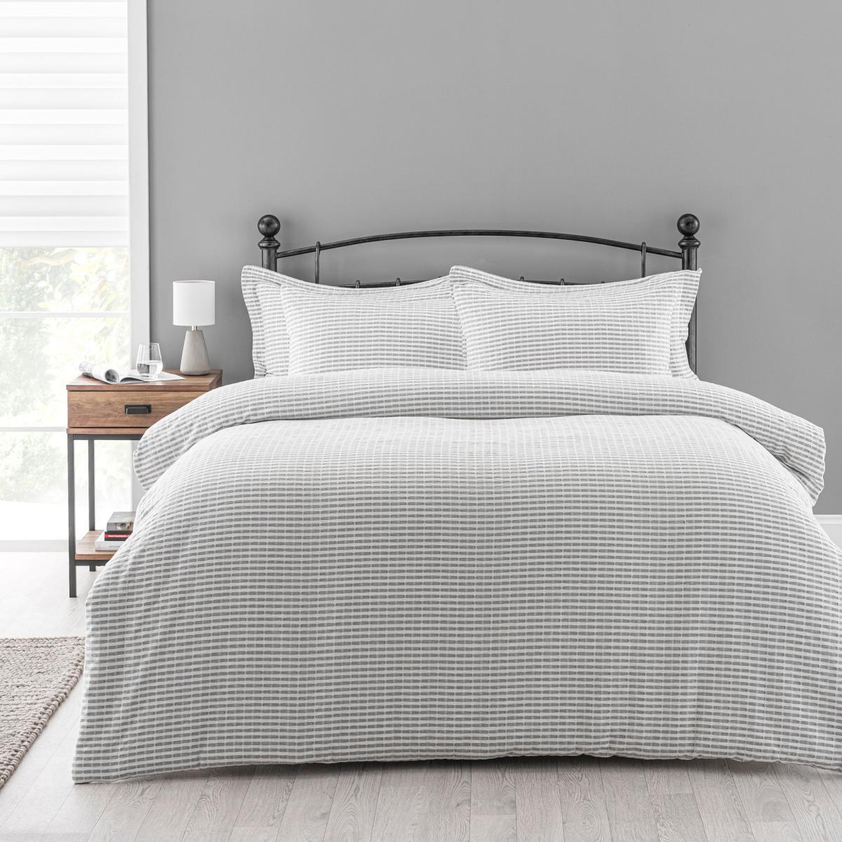 Carson Grey 100% Cotton Duvet Cover and Pillowcase Set Light Grey – image 2