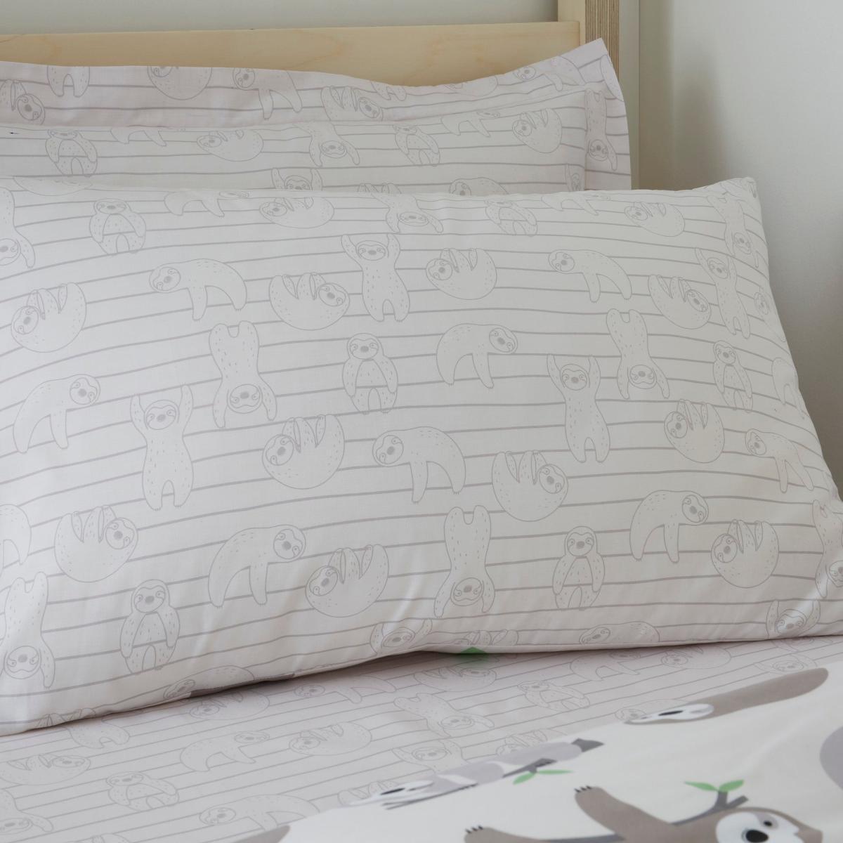 Sloth Duvet Cover and Pillowcase Set Natural – image 4