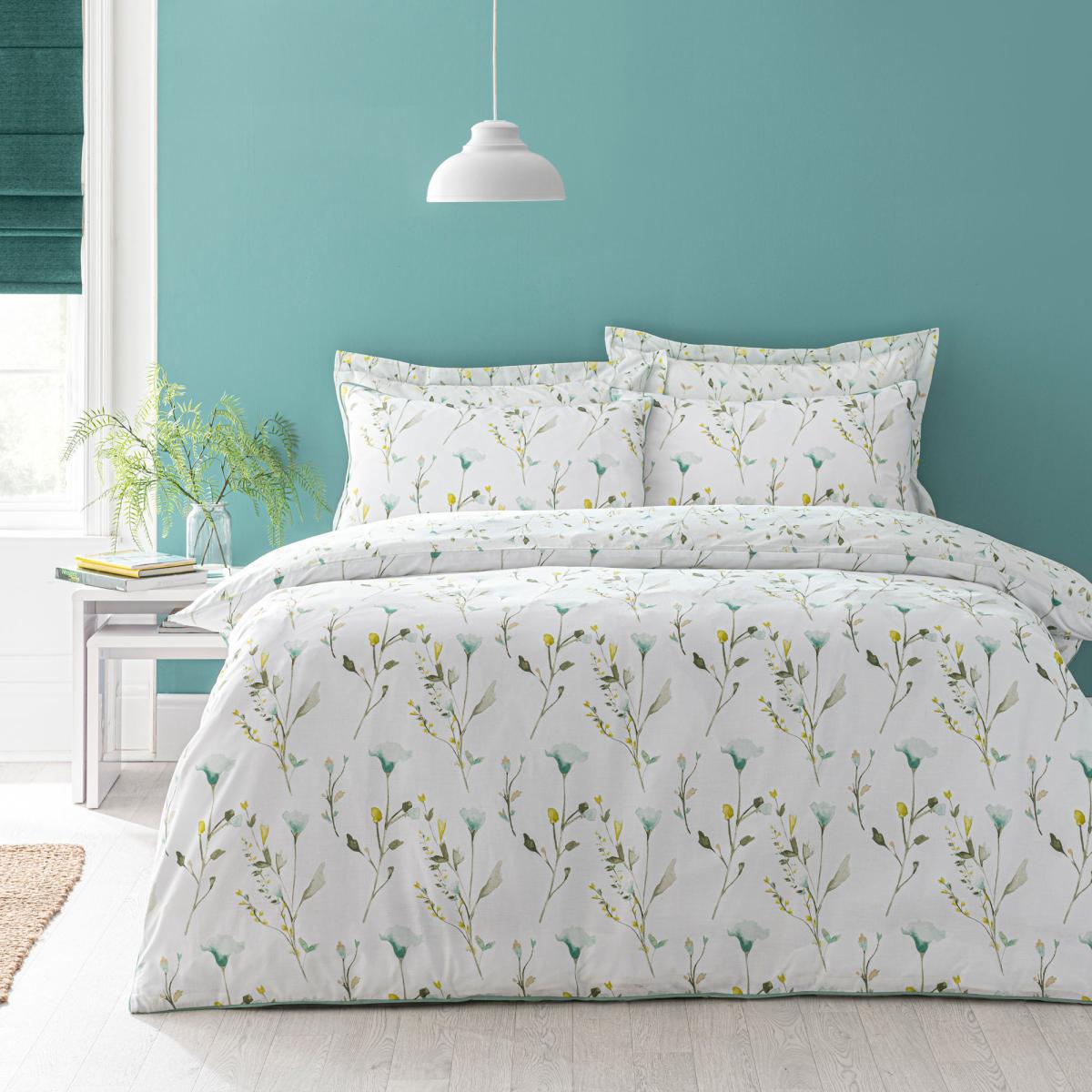 Fiori Green Floral Reversible Duvet Cover and Pillowcase Set Light Green – image 2