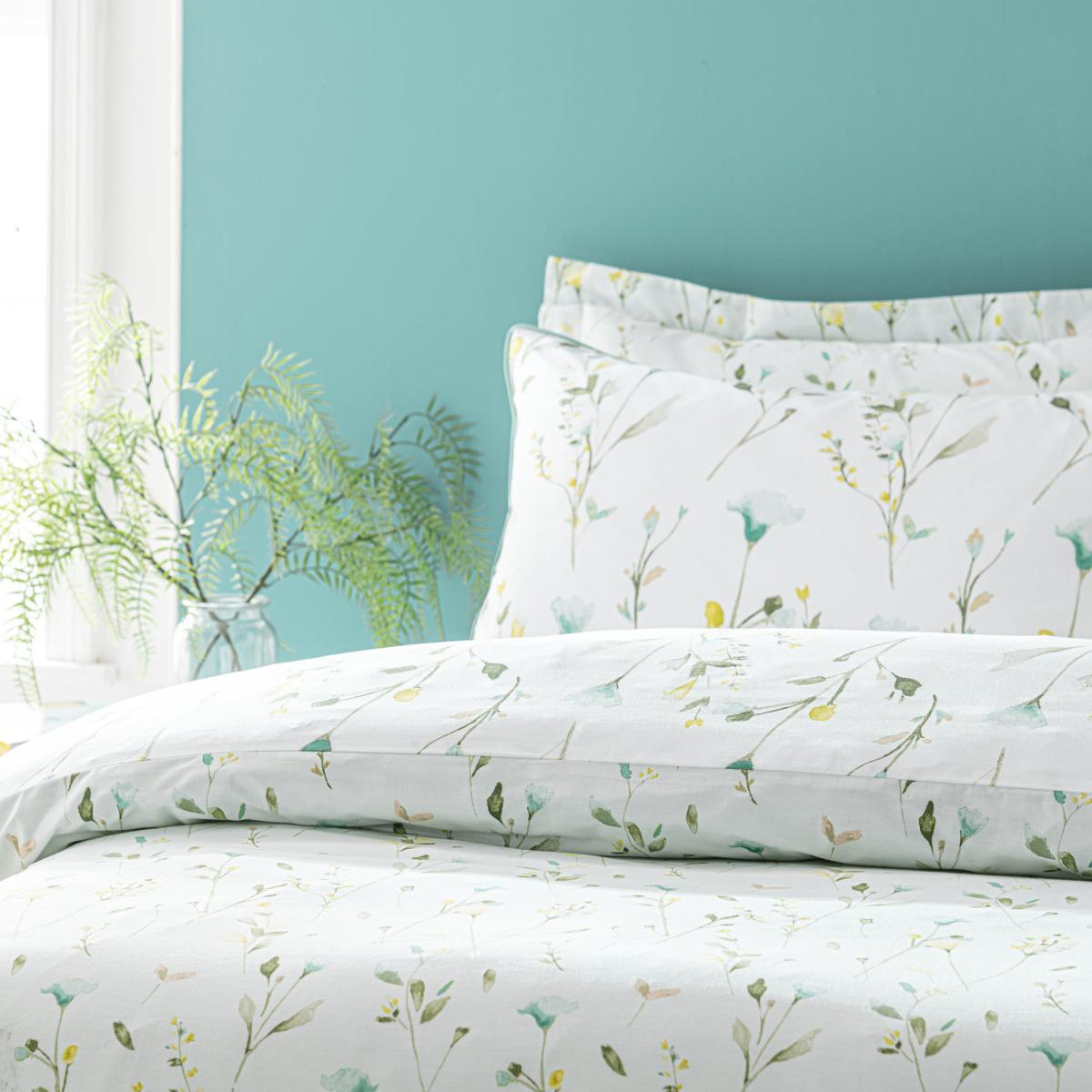 Fiori Green Floral Reversible Duvet Cover and Pillowcase Set Light Green – image 6