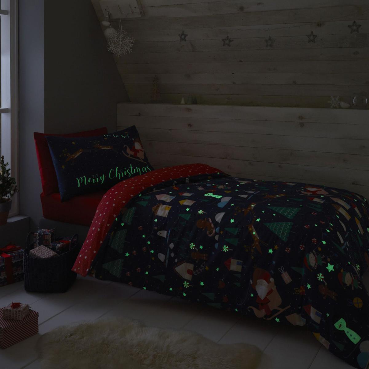 Catherine Lansfield Santa's Christmas Wonderland Duvet Cover and Pillowcase Set Navy – image 2