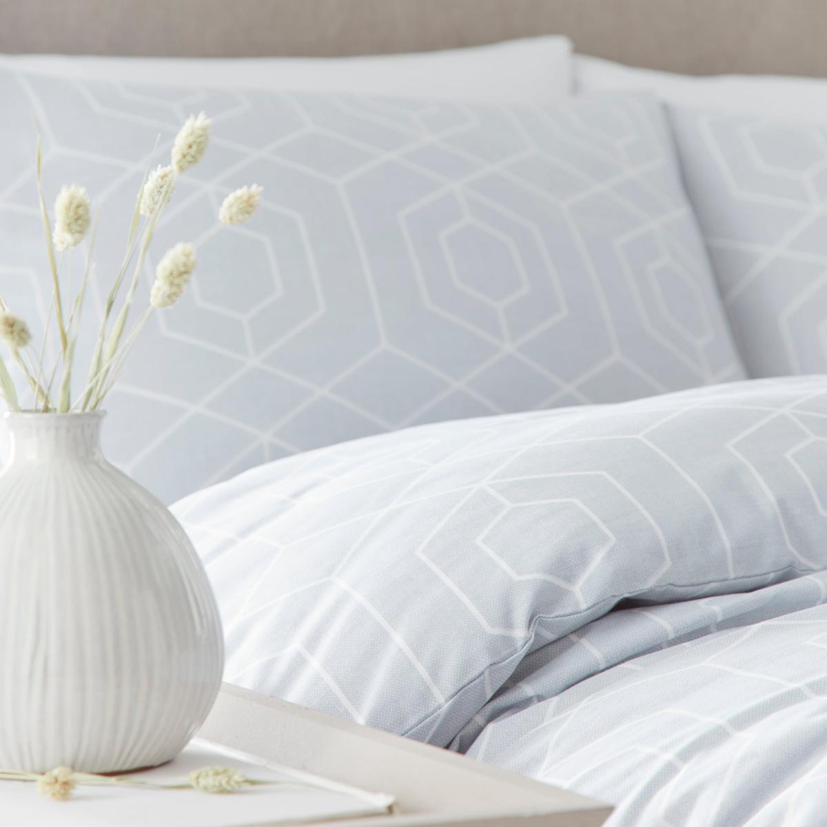 Drift Greenwich Eco-Friendly Duvet Cover and Pillowcase Set Silver – image 3