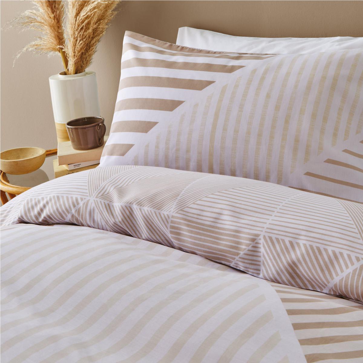 Catherine Lansfield Blok Geometric Natural Reversible Duvet Cover and Pillowcase Set Natural (Cream) – image 2