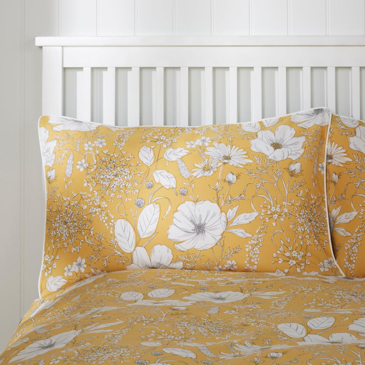Luisa Ochre Reversible Duvet Cover and Pillowcase Set Yellow – image 3