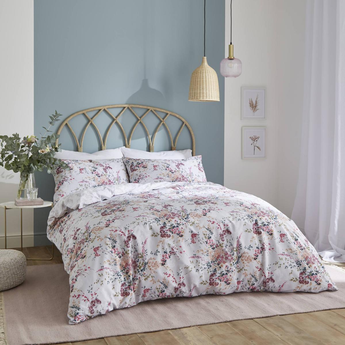 Catherine Lansfield Dried Flowers Duvet Cover and Pillowcase Set Grey – image 1
