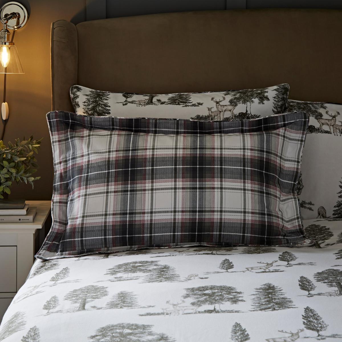 Dorma Brodie Red 100% Cotton Duvet Cover Set Red – image 5
