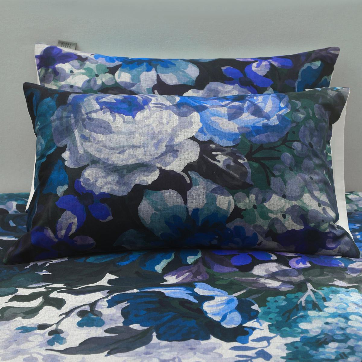 Avery Green Anastasia Floral Navy 100% Cotton Sateen Duvet Cover and Pillowcase Set Navy (Blue) – image 2