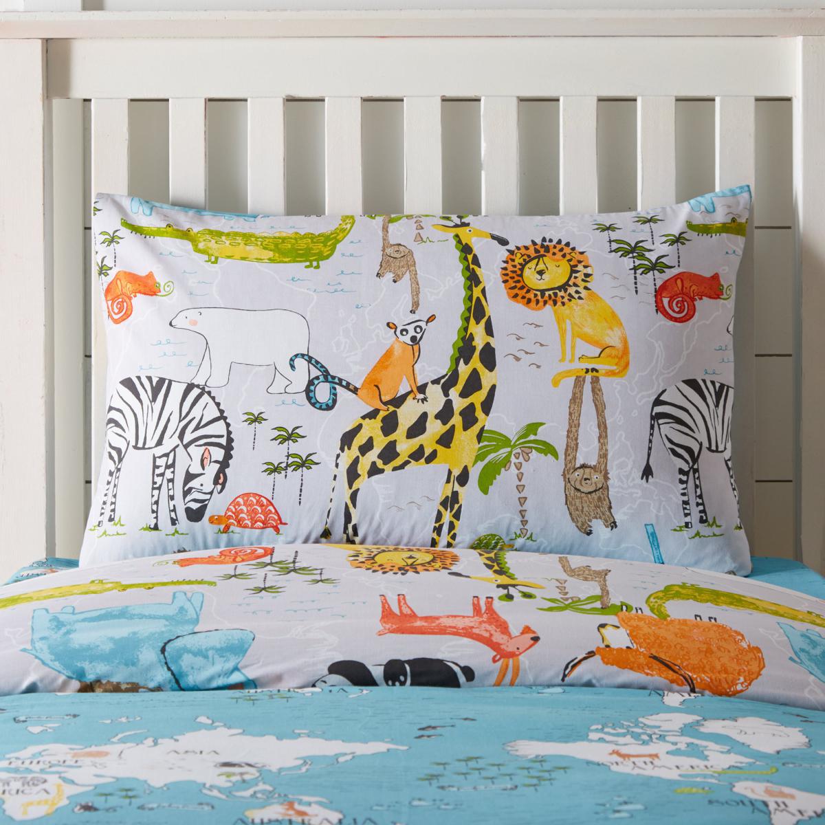 My World Reversible Duvet Cover and Pillowcase Set Blue, Red and Yellow – image 5