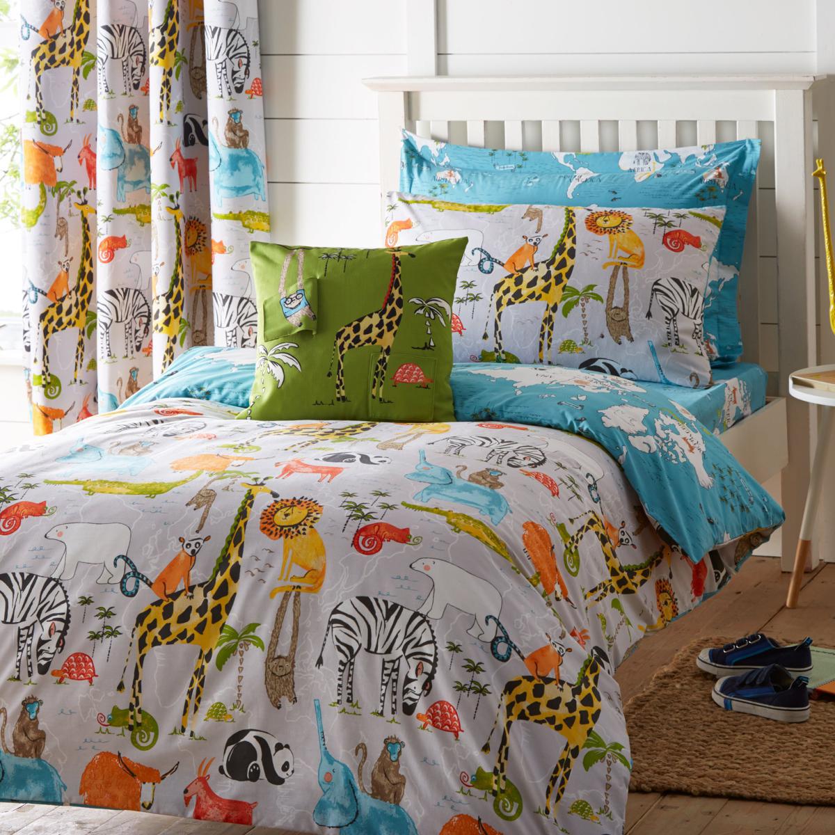 My World Reversible Duvet Cover and Pillowcase Set Blue, Red and Yellow – image 6