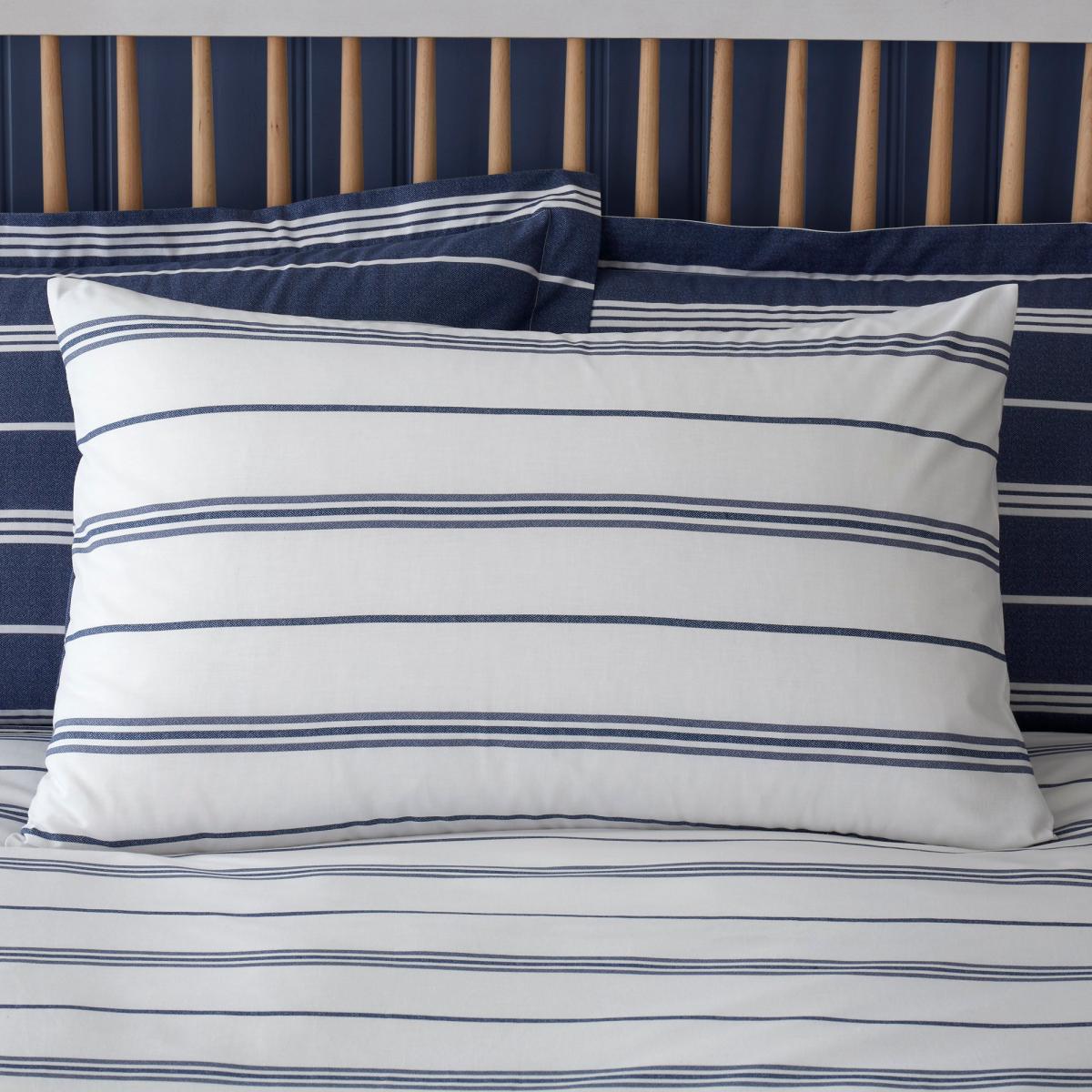 Falmouth Navy Striped Reversible Duvet Cover and Pillowcase Set Navy Blue and White – image 3