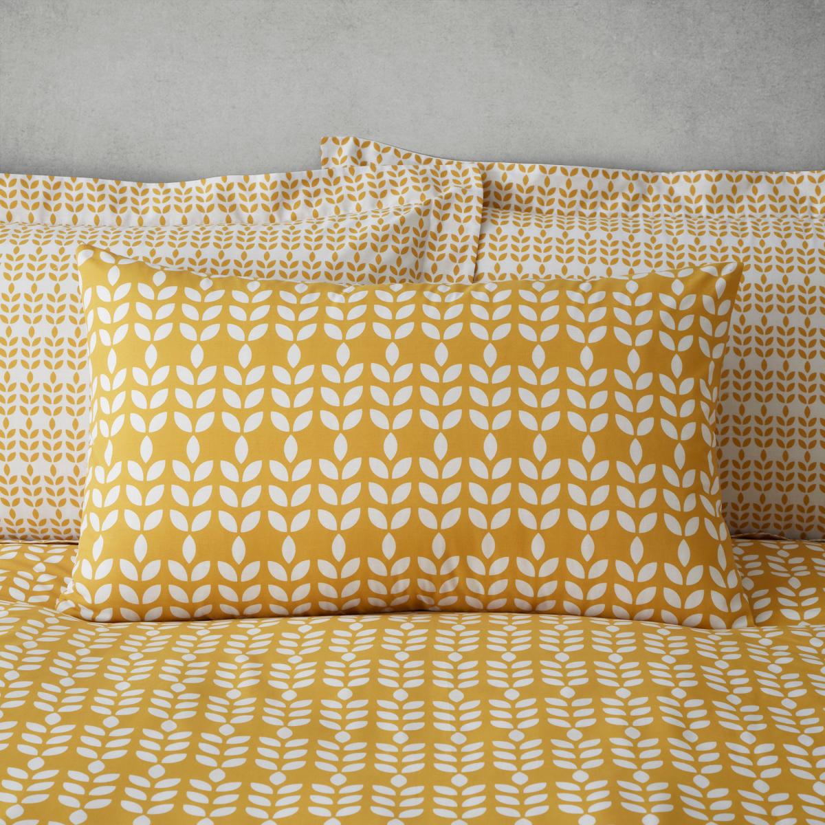 Elements Vete Ochre Reversible Duvet Cover and Pillowcase Set Ochre (Yellow) – image 4