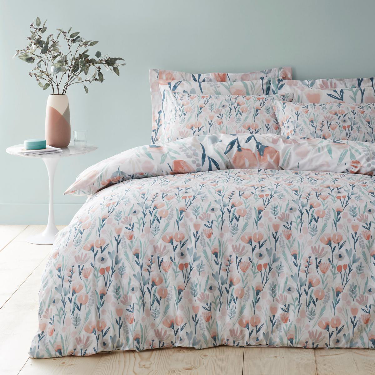Emmie Pink Floral Reversible Duvet Cover and Pillowcase Set Light Pink – image 2