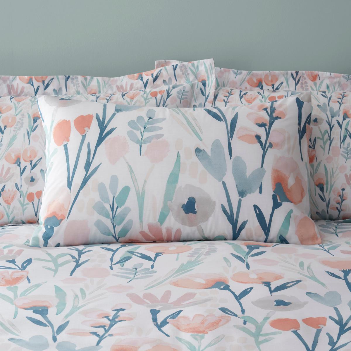 Emmie Pink Floral Reversible Duvet Cover and Pillowcase Set Light Pink – image 3