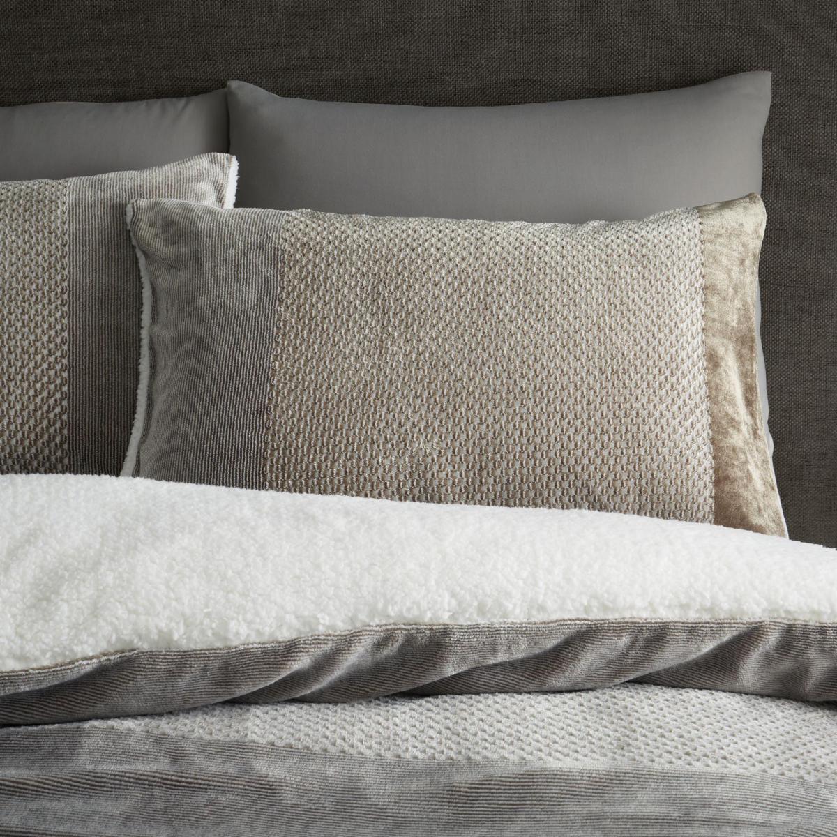 Catherine Lansfield Soft Velvet Sherpa Duvet Cover and Pillowcase Set Brown – image 2