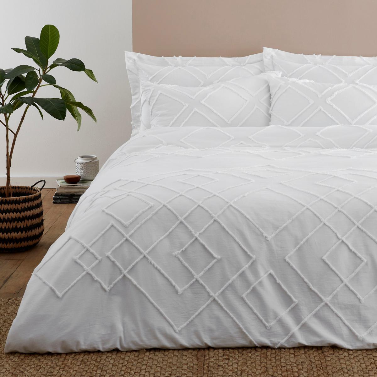 Souk White Tufted 100% Cotton Duvet Cover and Pillowcase Set White – image 1
