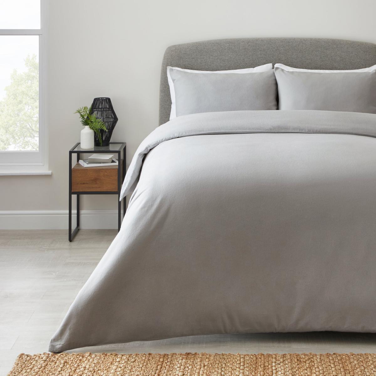 Simply Brushed Cotton Duvet Cover and Pillowcase Set Silver – image 1