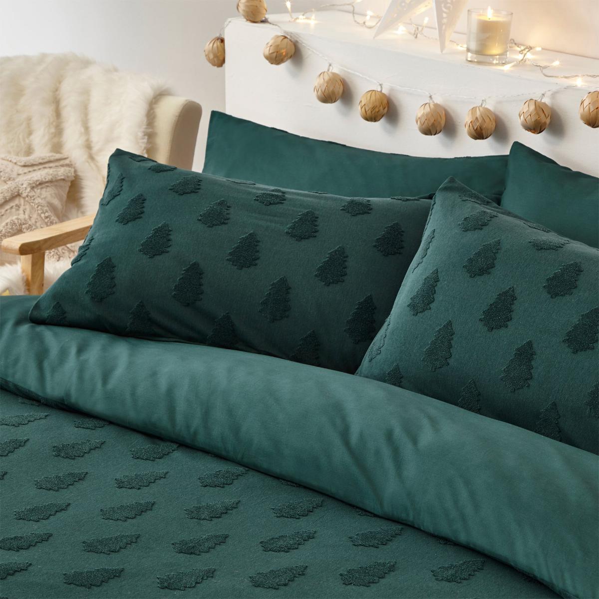 Furn. Tufted Tree Green Duvet Cover and Pillowcase Set Alpine (Green) – image 3