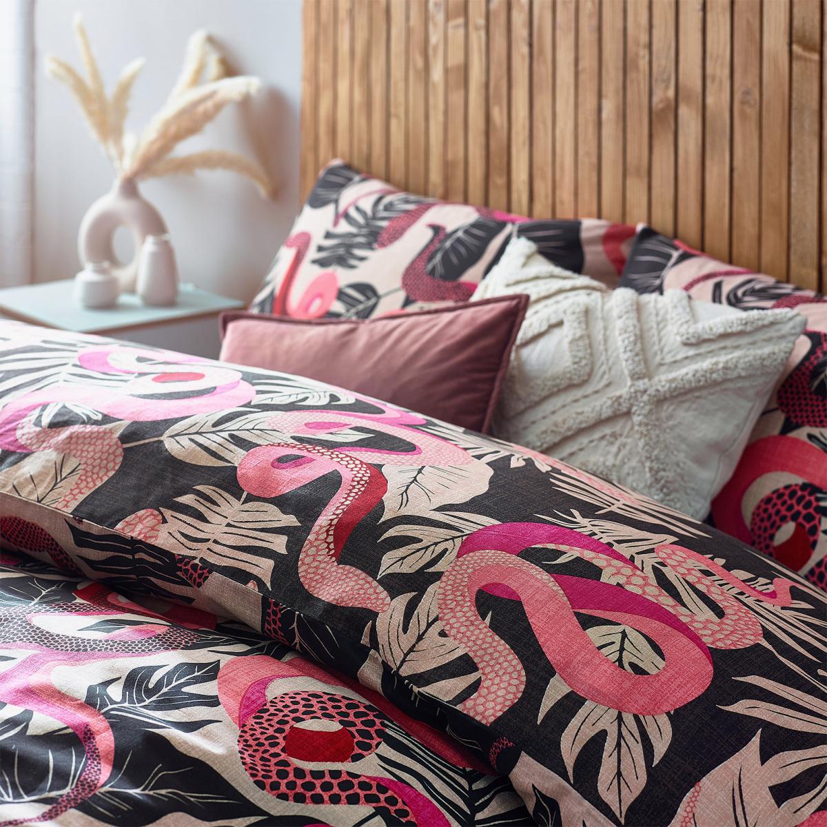 Furn. Serpentine Ruby Pink Duvet Cover and Pillowcase Set Ruby (Pink) – image 2