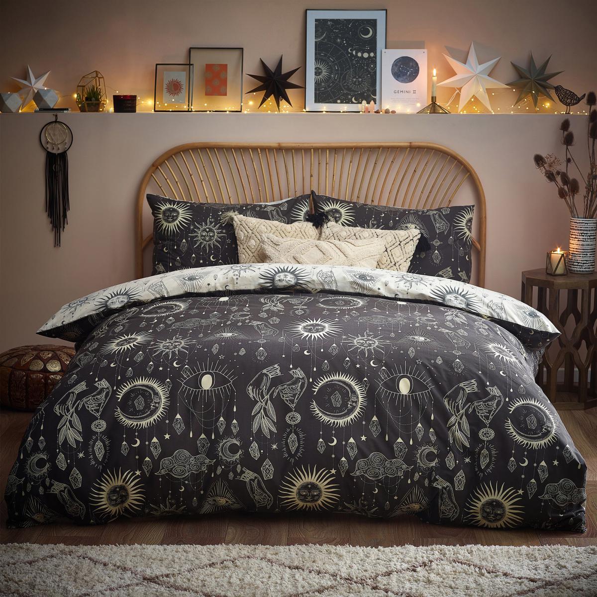 Furn. Constellation Duvet Cover and Pillowcase Set MultiColoured – image 1