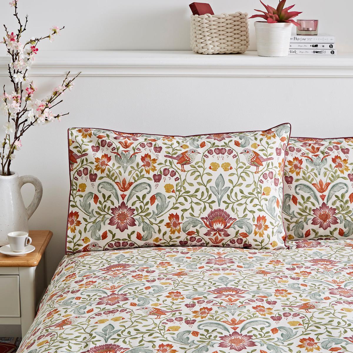 Ruskin Red 100% Cotton Reversible Duvet Cover and Pillowcase Set Bright Red – image 3