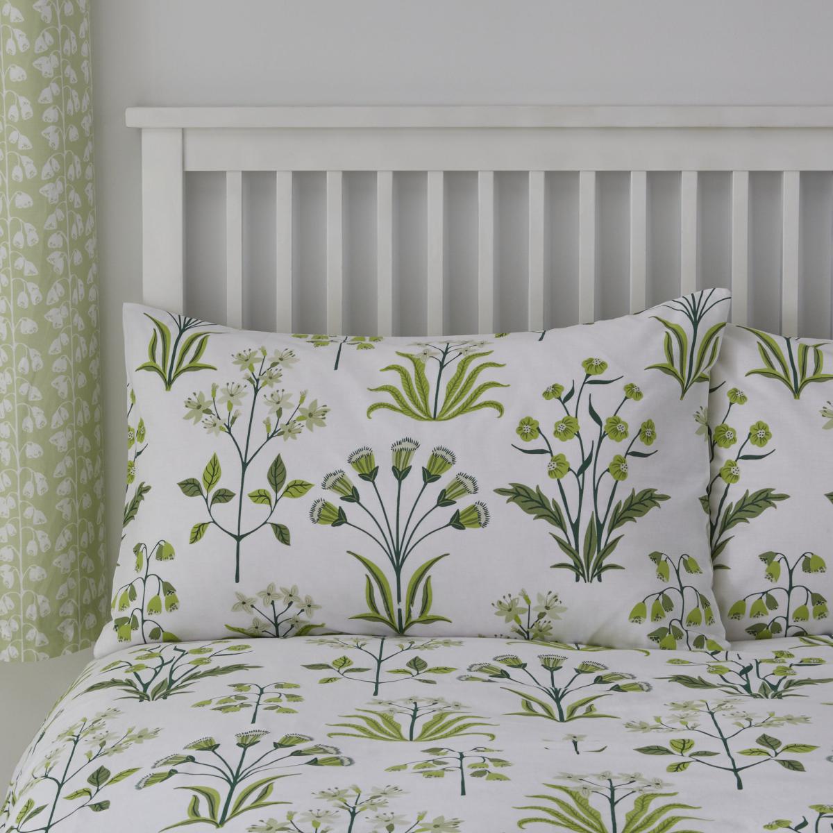 Florentina Green 100% Cotton Reversible Duvet Cover and Pillowcase Set Green and White – image 4