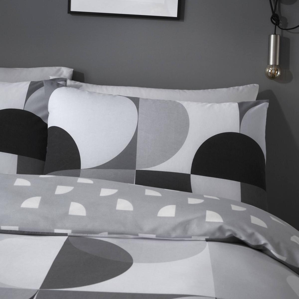 Catherine Lansfield Sirkel Geo Monochrome Duvet Cover and Pillowcase Set Black and white – image 2