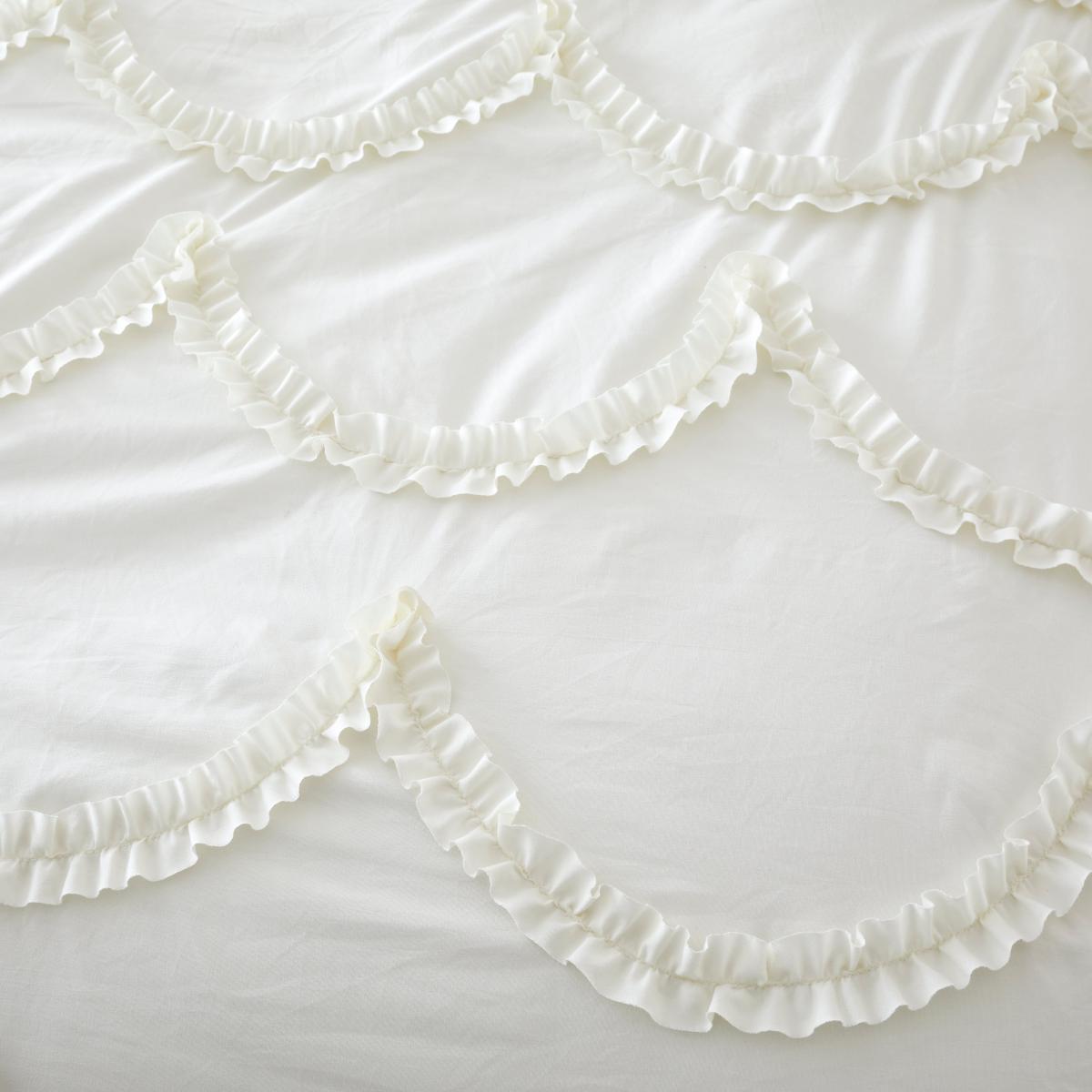 Scallop Ruffle Duvet Cover and Pillowcase Set Ivory – image 4