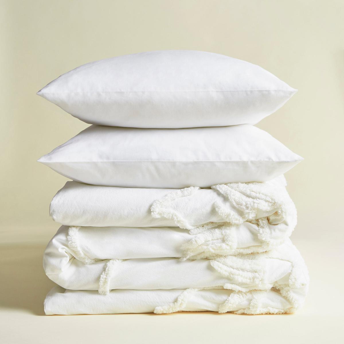 White Tufted Reindeer 100% Cotton Duvet Cover and Pillowcase Set White – image 2