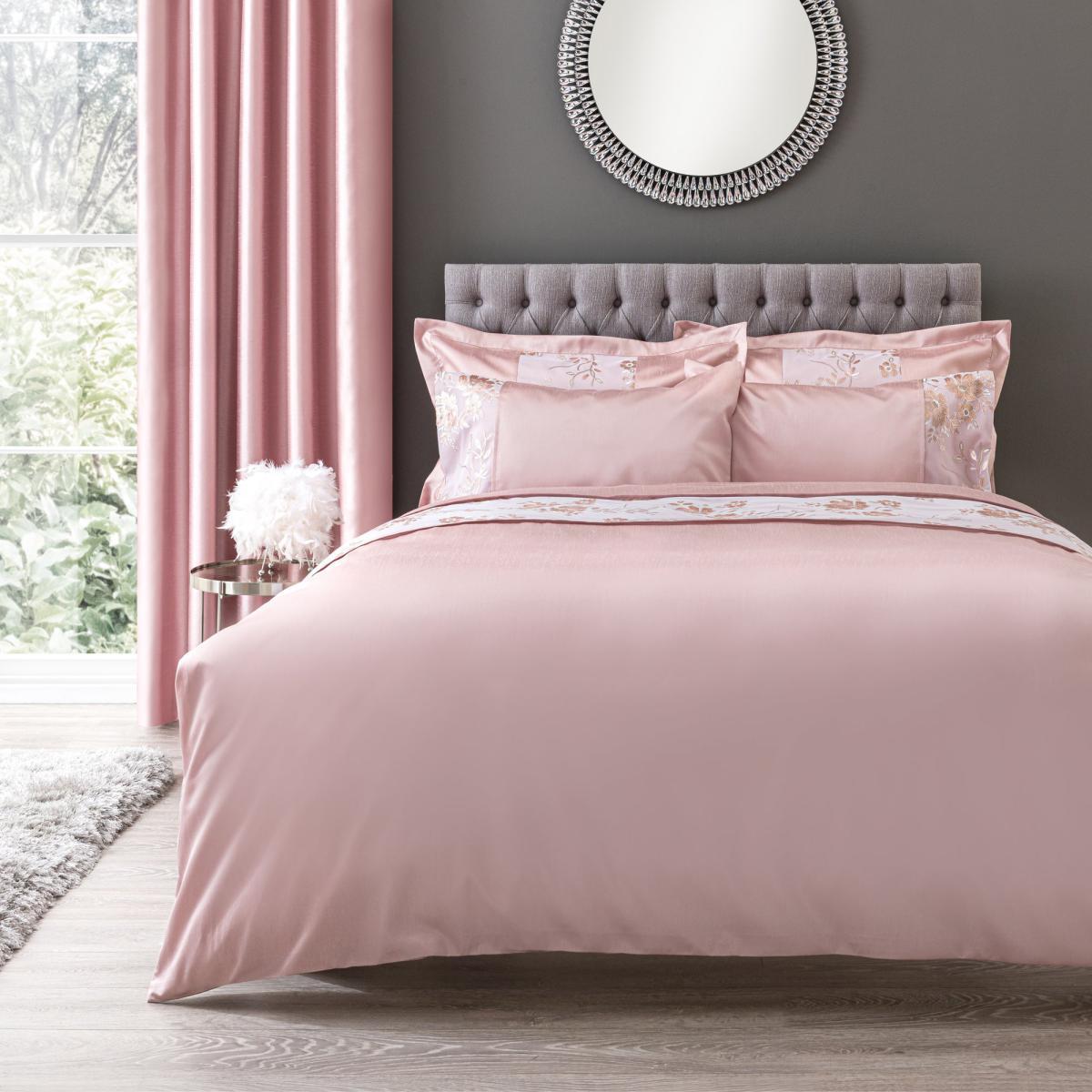 Elene Pink Floral Sequin Duvet Cover and Pillowcase Set Pink and White – image 2