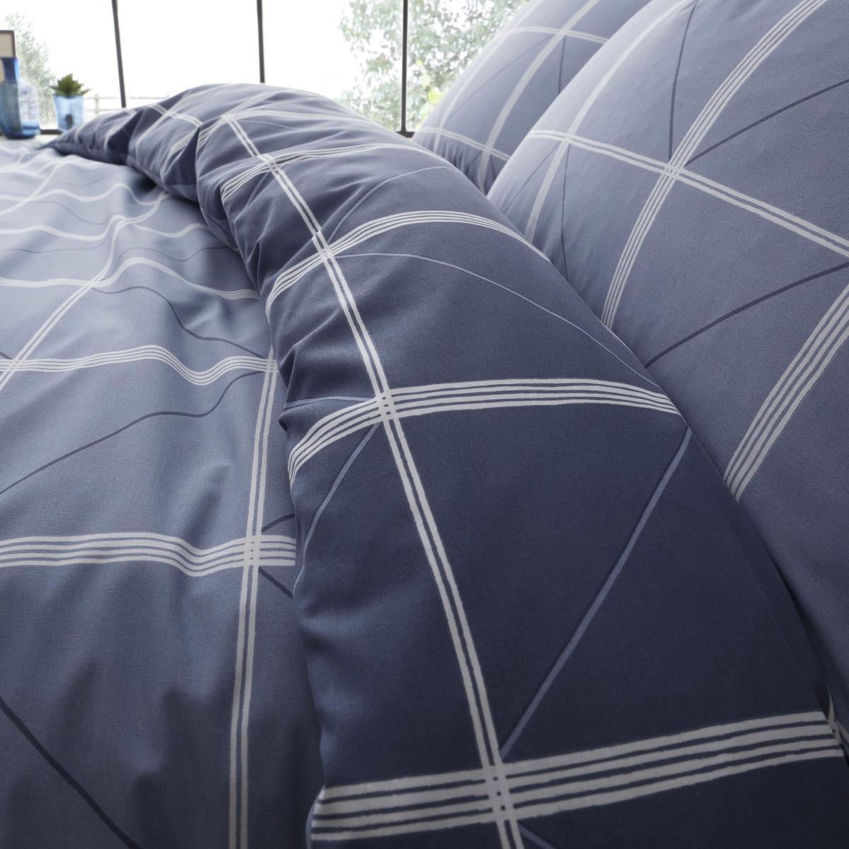 Catherine Lansfield Geometric Grid Blue Reversible Duvet Cover and Pillowcase Set Light Blue – image 4