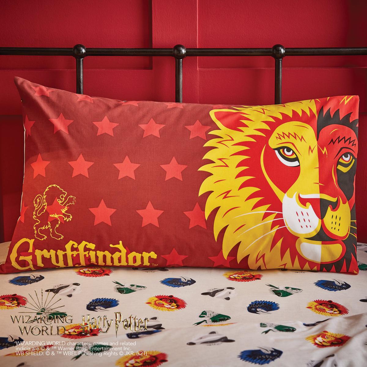 Harry Potter Gryffindor House Reversible Duvet Cover and Pillowcase Set Red – image 4
