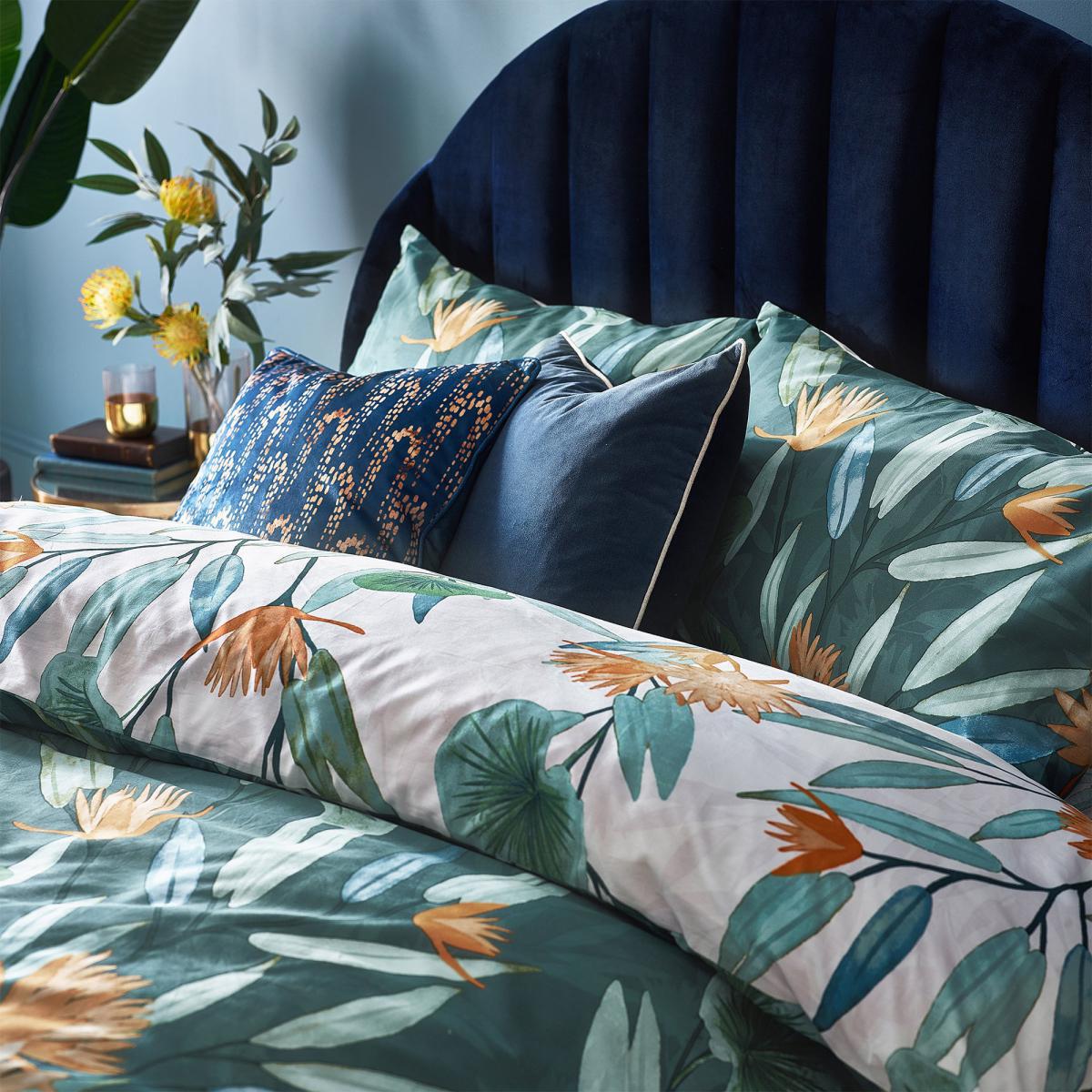 Furn. Tigerlily Duvet Cover and Pillowcase Set Green – image 3