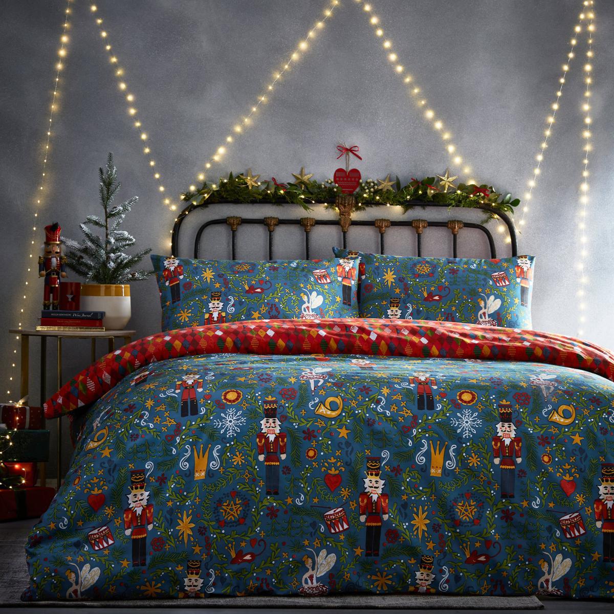 Nutcracker Navy Duvet Cover and Pillowcase Set Navy – image 2