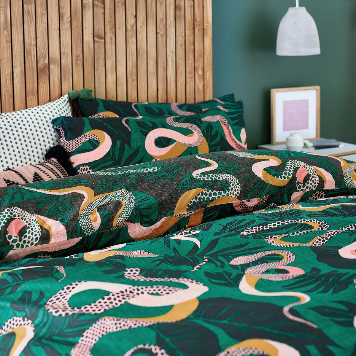 Serpentine Juniper Green Duvet Cover and Pillowcase Set Green – image 2