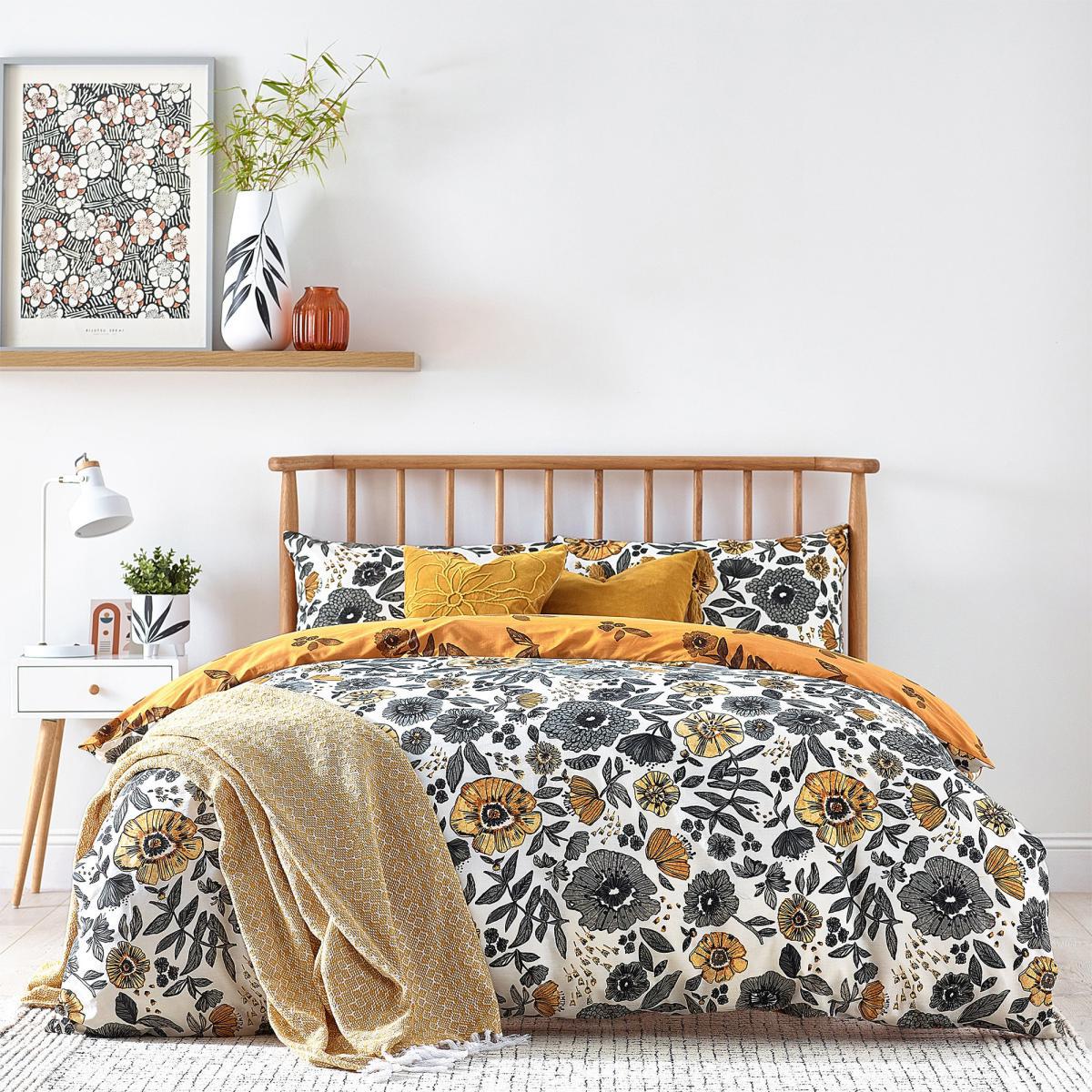 Furn. Scandi Poppy Duvet Cover and Pillowcase Set Mustard – image 1