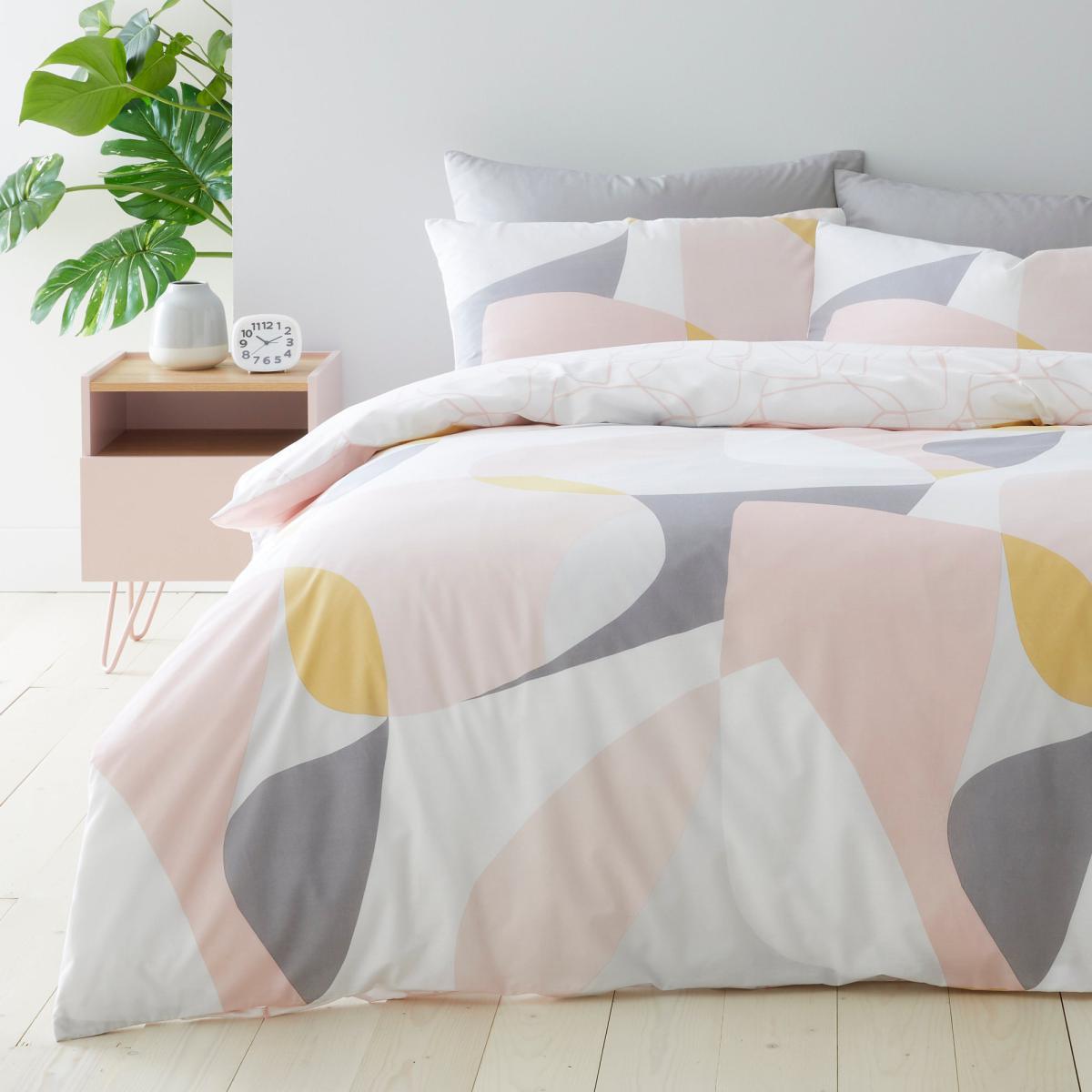 Elements Paco Blush Reversible Duvet Cover and Pillowcase Set Blush (Pink) – image 1