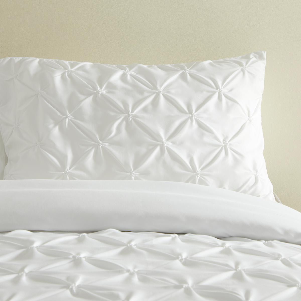 Irma Pinktuck Duvet Cover and Pillowcase Set White – image 2