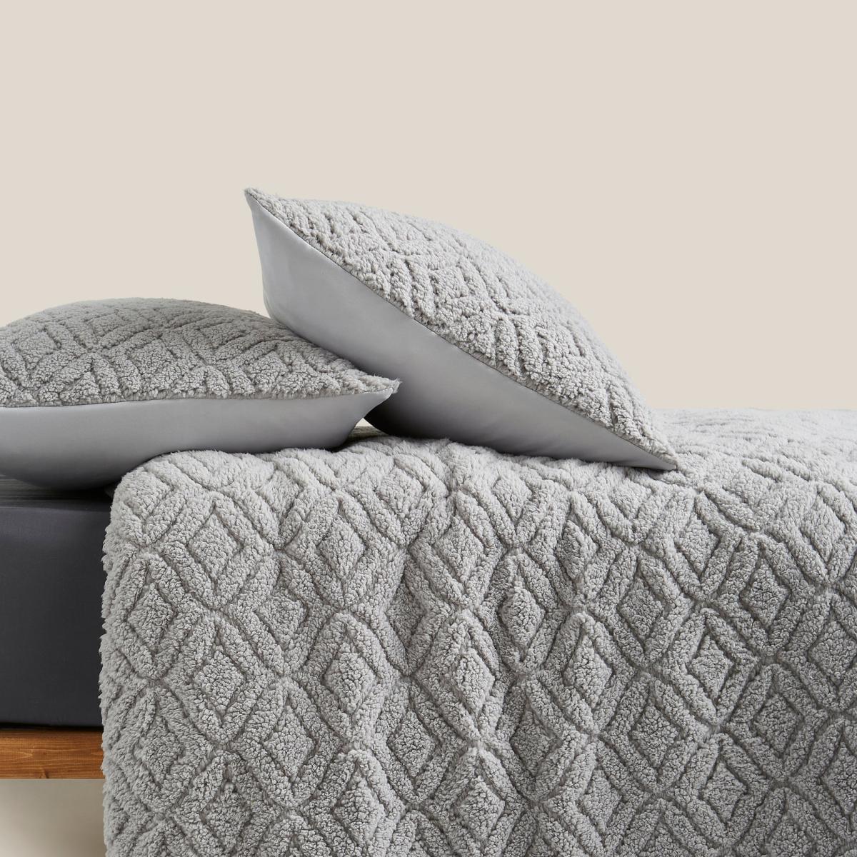 Pinsonic Fleece Silver Duvet Cover and Pillowcase Set Silver – image 3