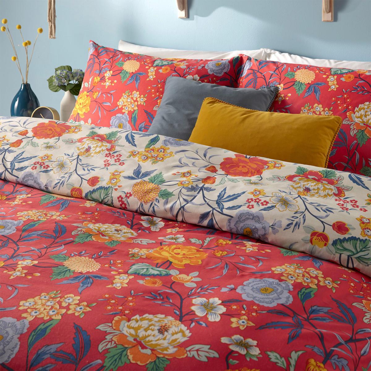 Furn. Azalea Red Reversible Duvet Cover and Pillowcase Set Red/Blue/Yellow – image 5