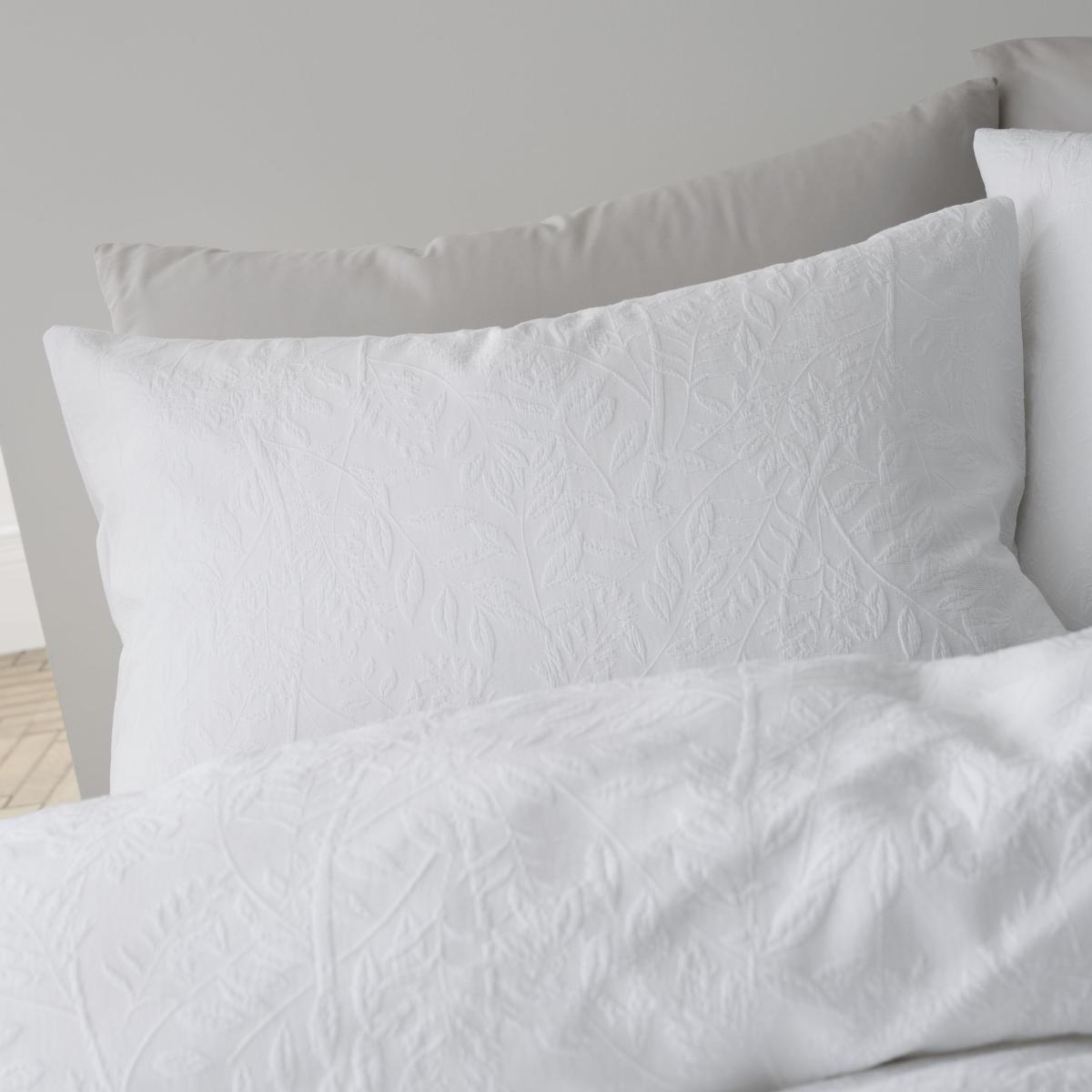 Bianca Fine Linens Matelasse Jacquard Leaves 100% Cotton Duvet Cover and Pillowcase Set White – image 3