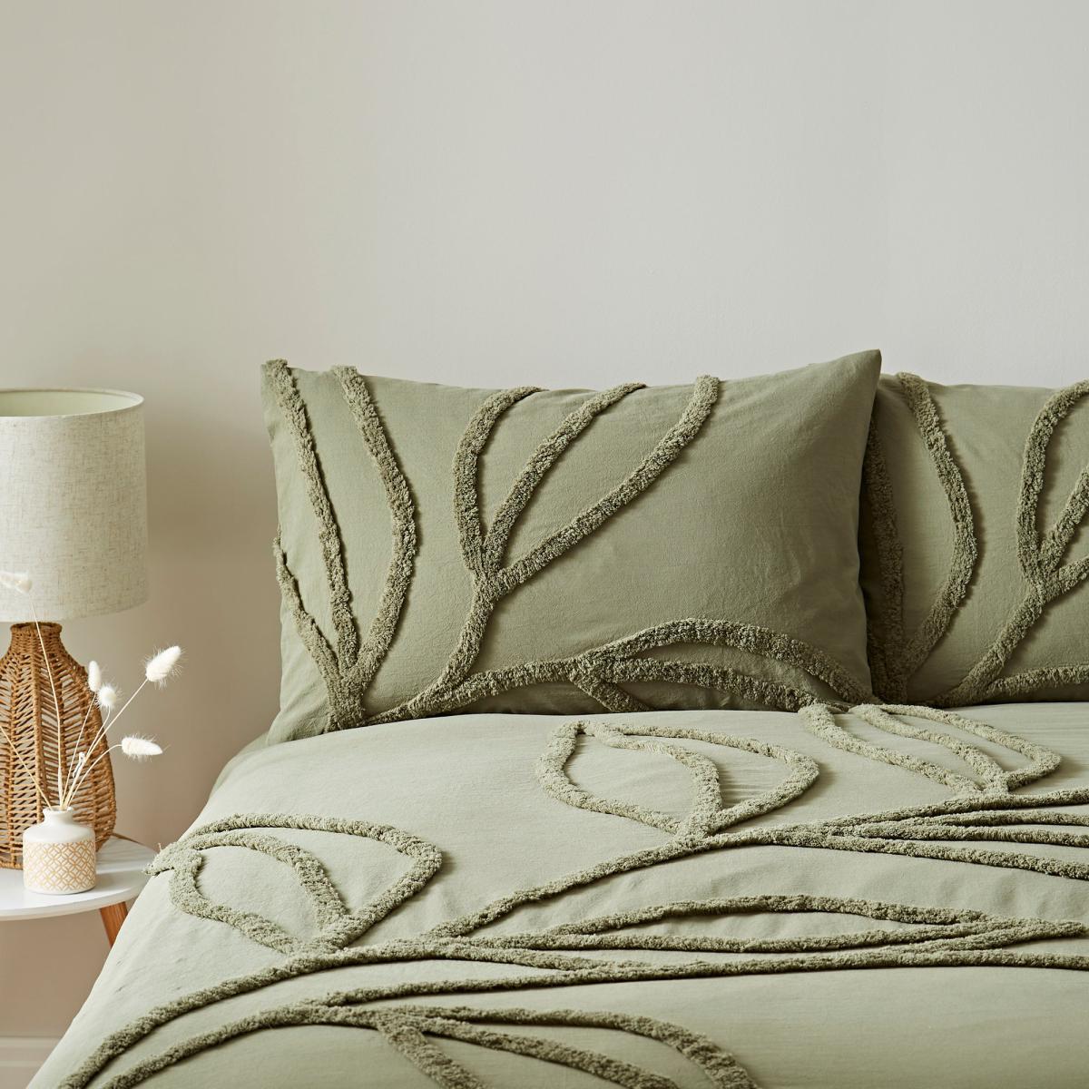 Tufted Leaf Olive 100% Organic Cotton Duvet Cover and Pillowcase Set Olive (Green) – image 3